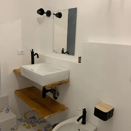 Solis Domus Oriens בית נופש *