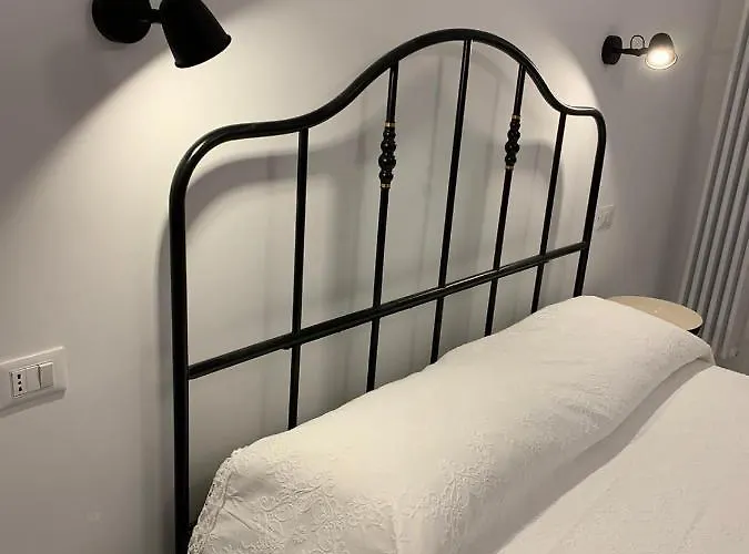 Solis Domus Oriens * Ostuni